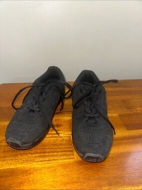 Revolution Dancewear adult black hip hop sneakers size 7.5A Medium width